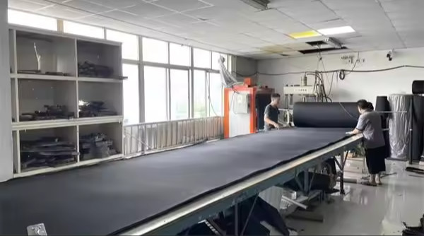 Deqing Fox Armour Co., Ltd. ligne de production en usine
