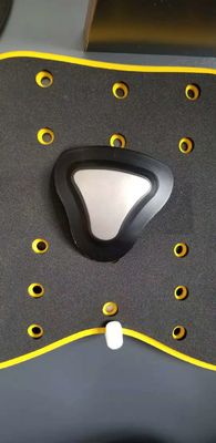 Des protecteurs d'épaule métalliques de design de mode durables pour la protection des épaules
