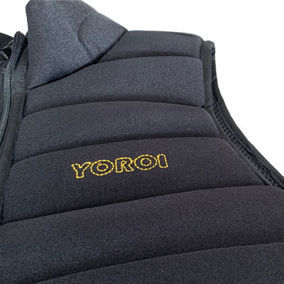 Veste noire certifiée pour la protection des cavaliers