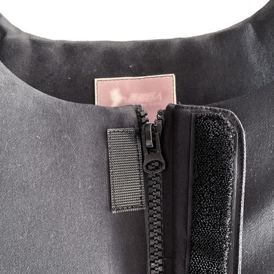 Polyester et EVA La combinaison parfaite pour un gilet équestre certifié bêta de 1 kg