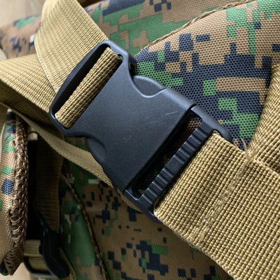Sac à dos de montagne camouflé 80L imperméable à l'eau et multifonctionnel pour la formation et la randonnée