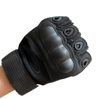 Des gants d'entraînement sur mesure pour la sécurité sur le campus et la protection contre les flammes