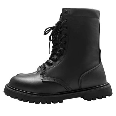 Les activités en plein air sont plus confortables avec des bottes en cuir noir résistantes à l'huile