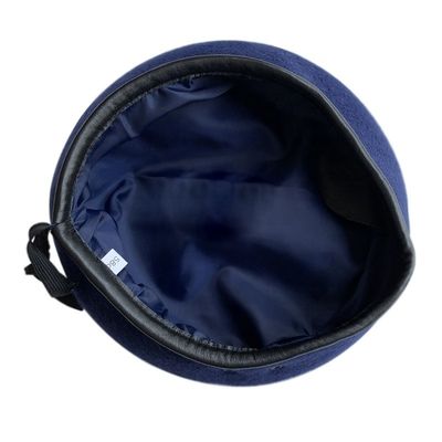 Une casquette de béret rouge avec taille réglable 0.2kg/pc Taille universelle 56-60cm Laine