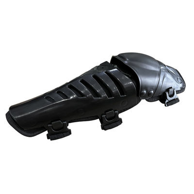 Des genouillons noirs pour les protecteurs de motos.