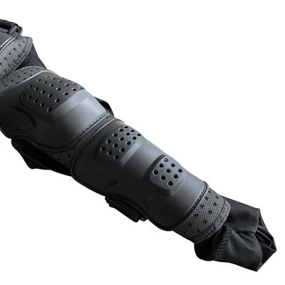 Protecteur tout-terrain, combinaison de moto noire avec taille M et autres protecteurs
