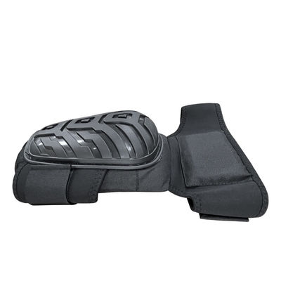 Des coussins de coude et de genou noirs flexibles pour un ajustement universel en matière de protection sportive