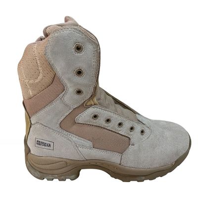 Des bottes en cuir de haute résistance pour hommes, parfaites pour les activités tactiques en plein air.