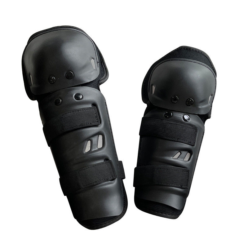 Un ensemble de protection pour les courses de motos.